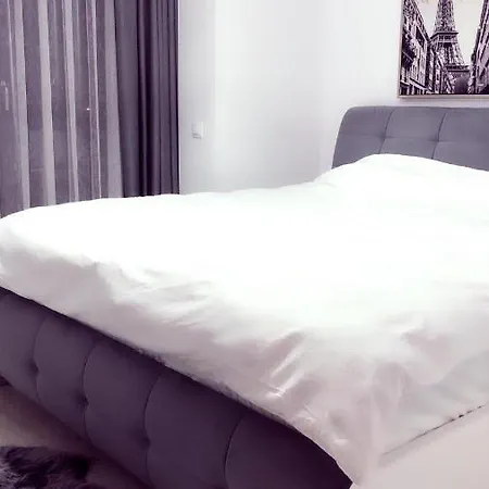Cozy Studio Urban Апартаменти
